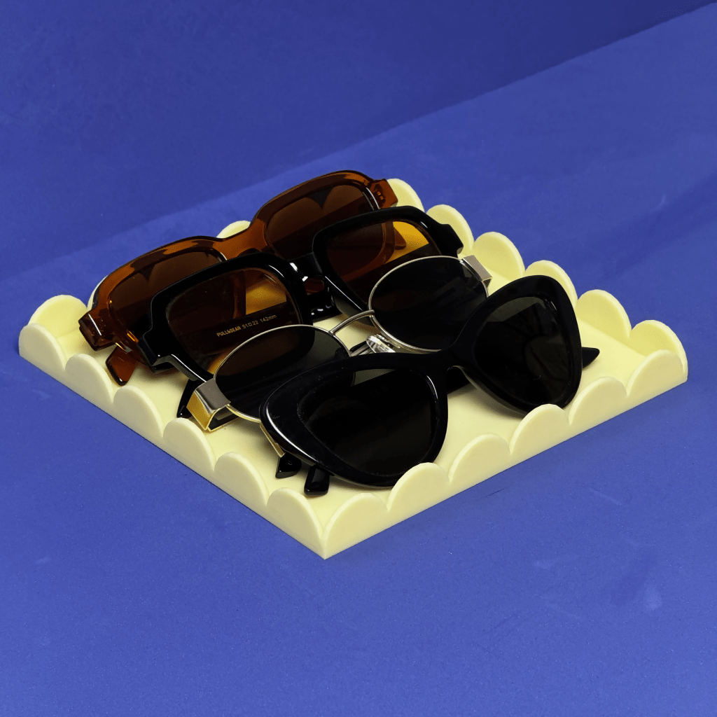 The scalloped tray - Dopamine Concept Store