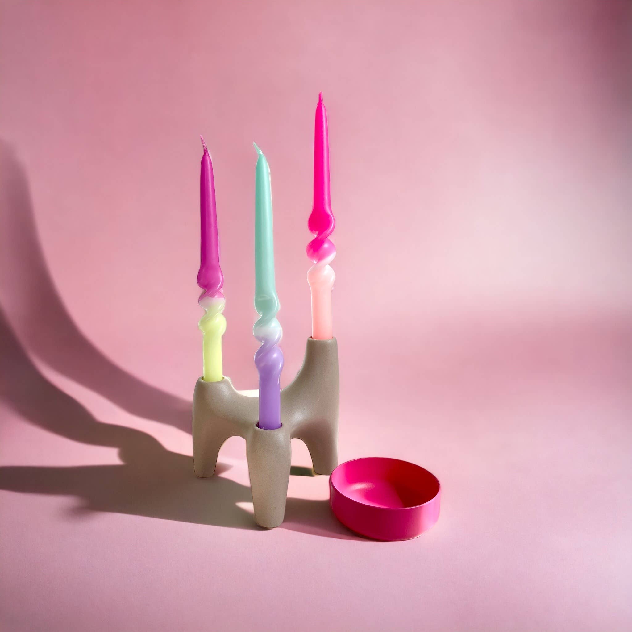 Dip Dye Swirl: Yummy Dragonfruit-Dopamine Concept Store