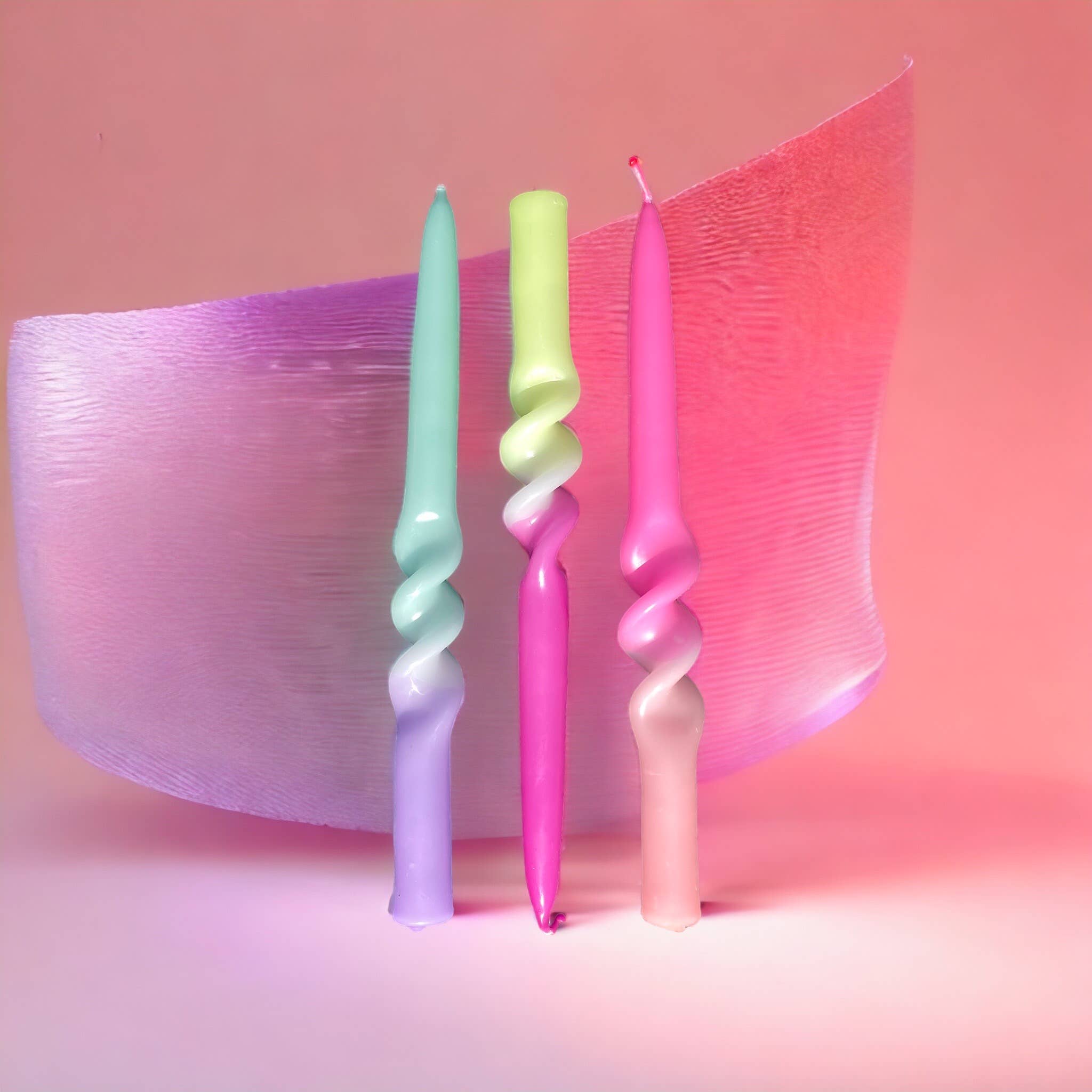 Dip Dye Swirl: Yummy Dragonfruit-Dopamine Concept Store