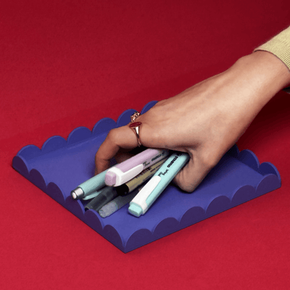 The scalloped tray - Dopamine Concept Store